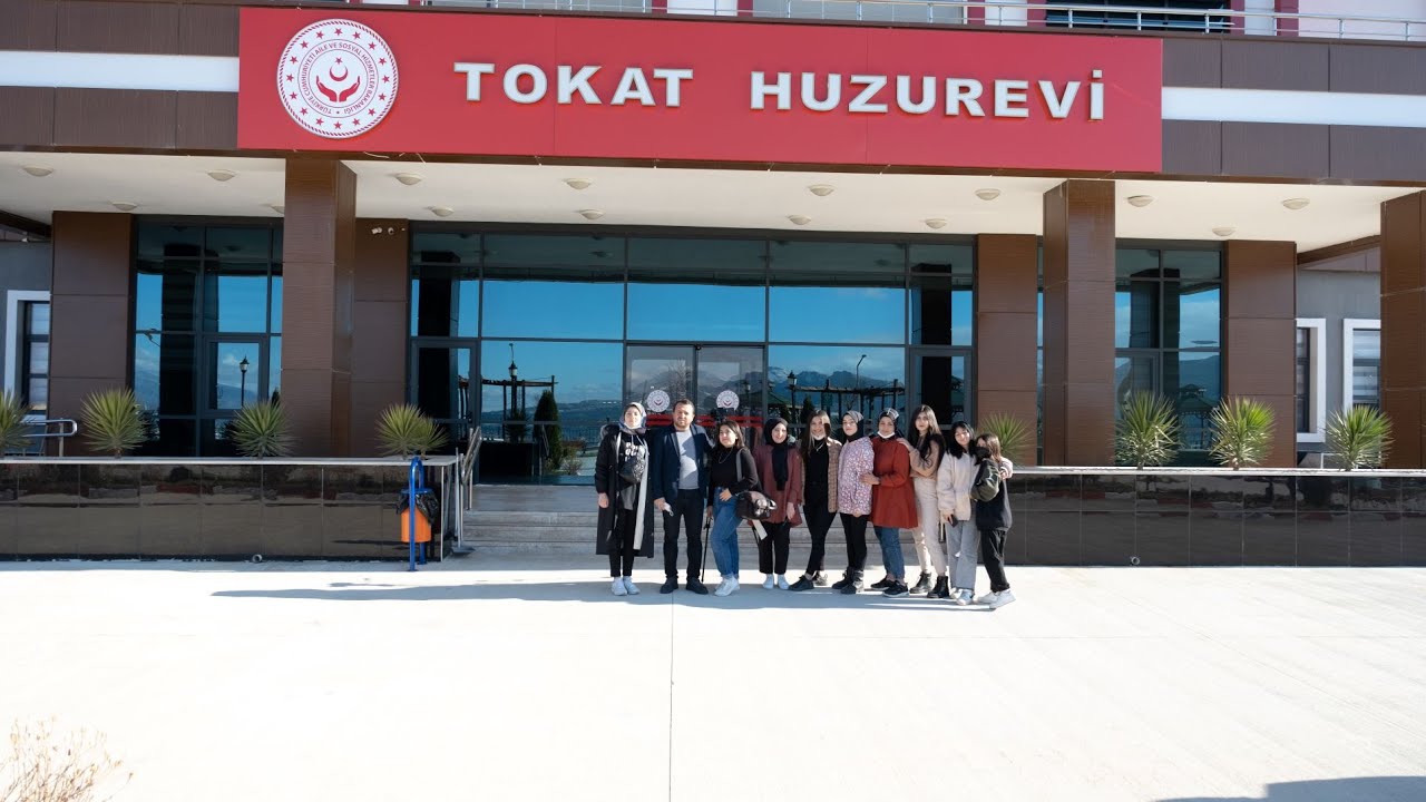 RADYO TELEVİZYON ALANI ÖĞRENCİLERİ HUZUREVİ SAKİNLERİYLE BULUŞTU