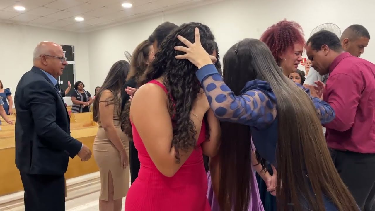 Jovens sendo cheios da Presença de Deus🔥 OUTRO IGUAL NÃO HÁ -Ruth Martins