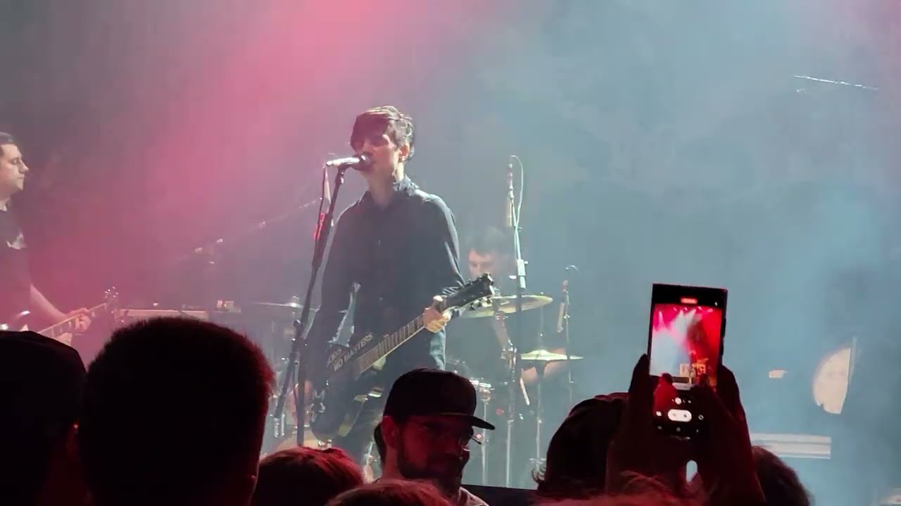 ANTI-FLAG 