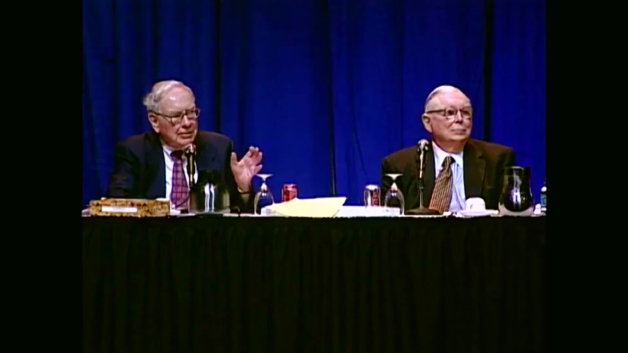 Warren Buffett & Charlie Munger discuss taxes and median family income (2006)