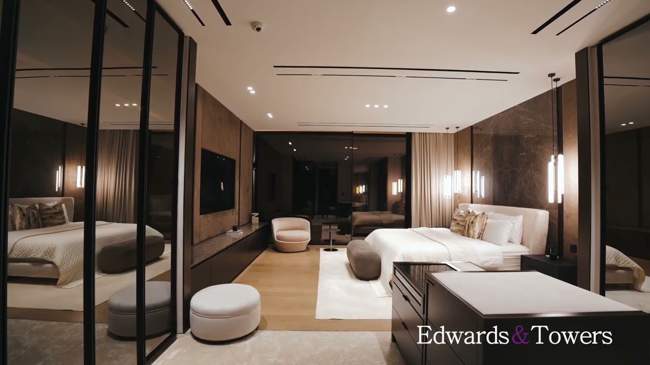 Villa in District One | 5 Bedrooms | For Sale