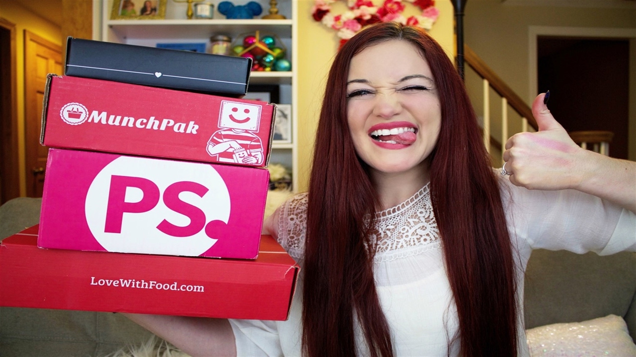 HUGE JANUARY UNBOXING | 2017 | IPSY. BOXYCHARM. POPSUGAR MUST HAVE. MUCHPACK. LOVE WITH FOOD.