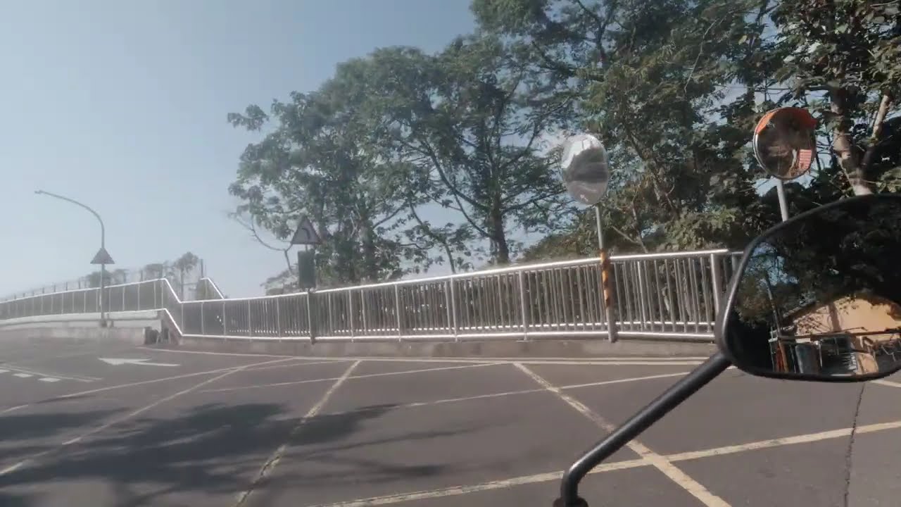 騎車淡水滬尾櫻花大道 三空泉 賞櫻花