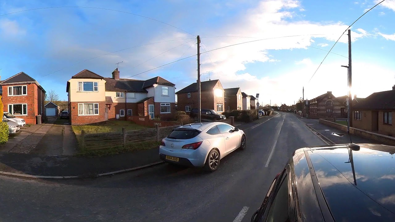 Sit on my car- Barnetby