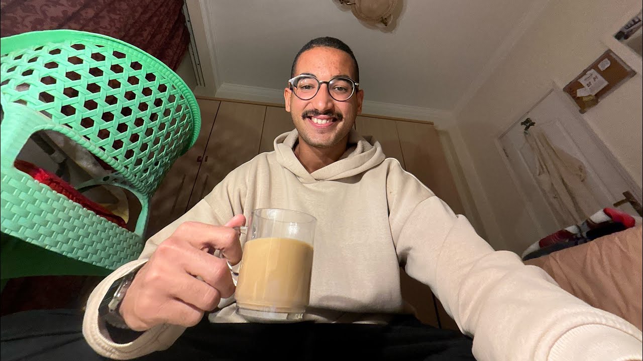 الغباء خلاني انجح و راضي عن حياتي 