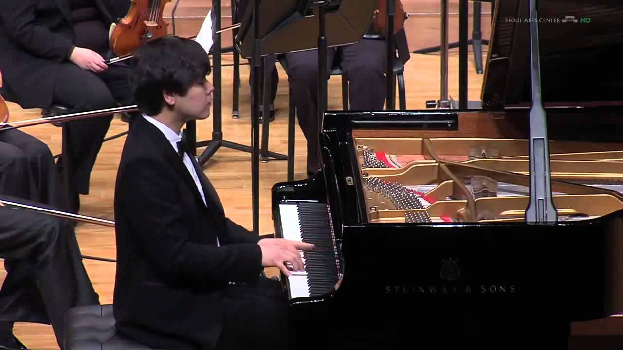 Tae-Hyung Kim plays Liszt - 