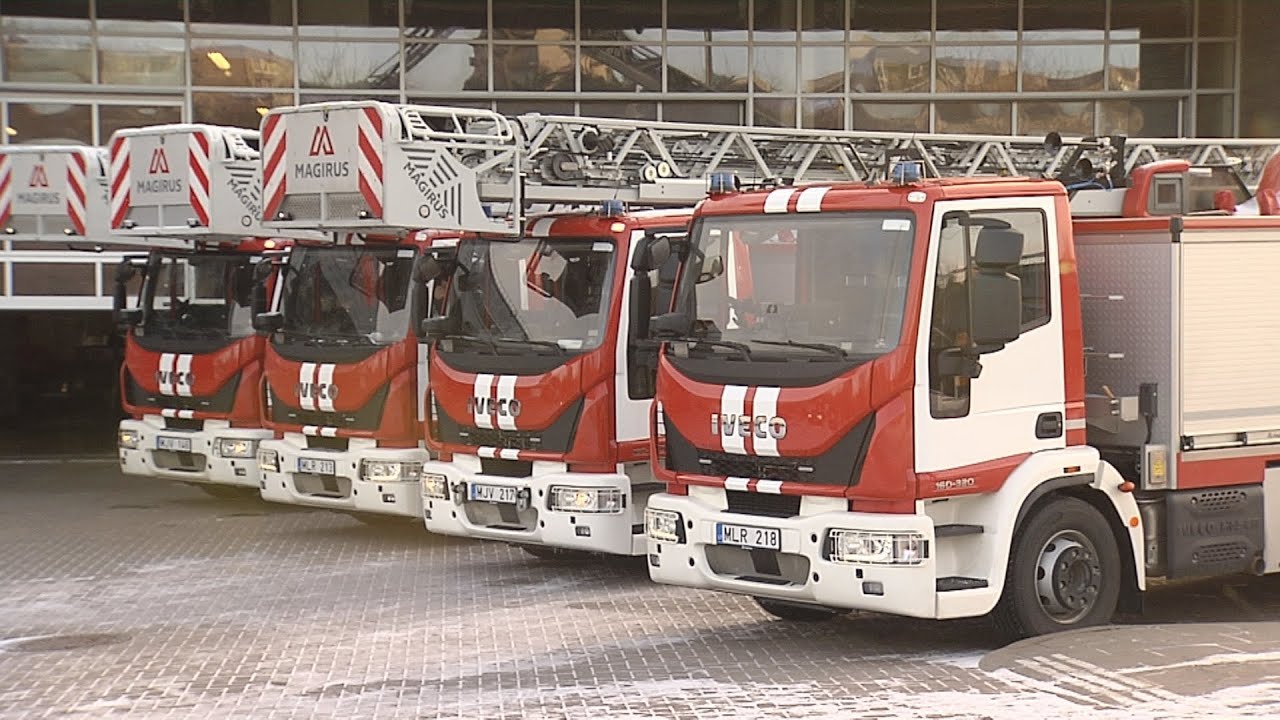 Ugniagesiai aprūpinti naujausia įranga – darbą lengvins automobilinės kopėčios
