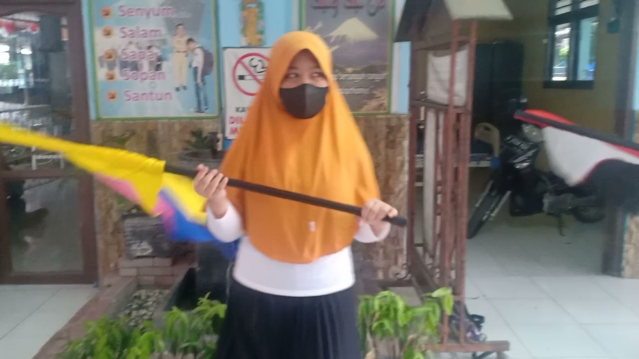 SMPN 4 Cikarang Utara-DRUM BAND- Semangat ! Ayo mulai latihan lagi...