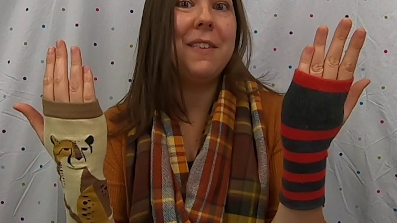 DIY: Upcycled Fingerless Gloves