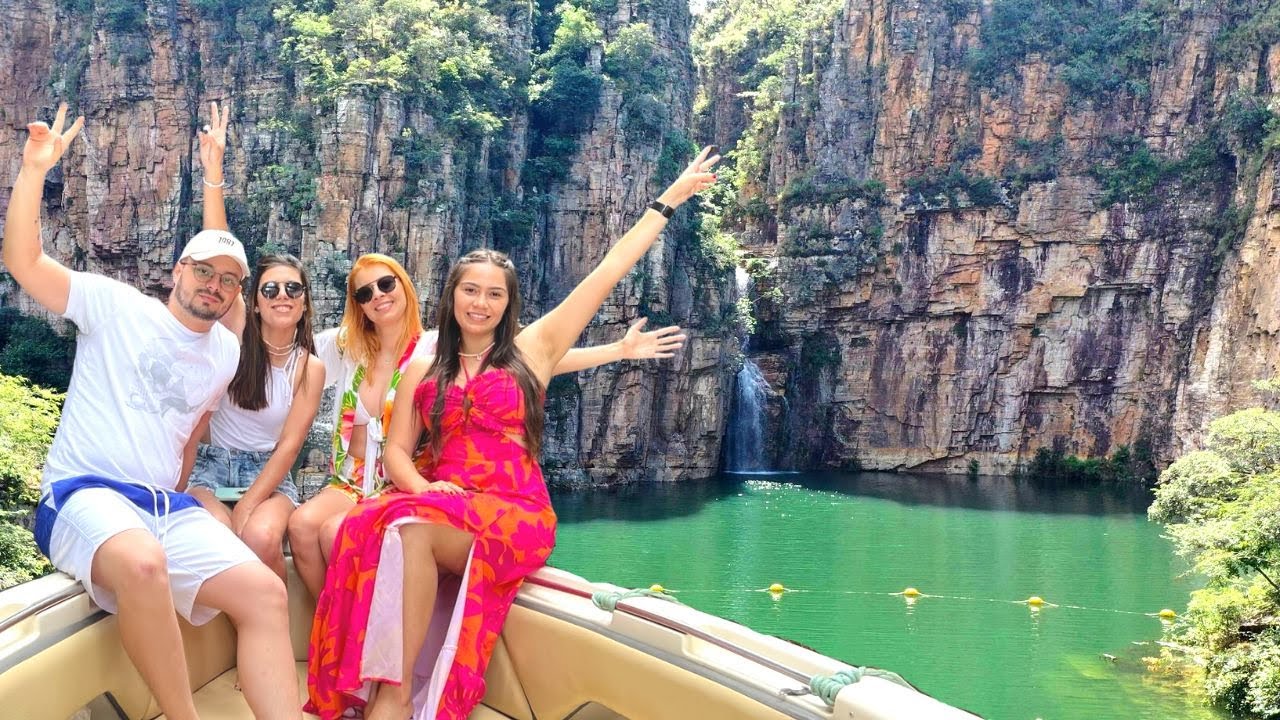PASSEIO DE LANCHA NO LAGO DE FURNAS EM CAPITÓLIO - MG | Quanto Custa? Com Roteiro e Dicas