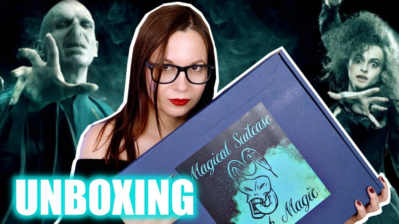 ZOSTAŁAM ŚMIERCIOŻERCĄ 🐍MAGICAL SUITCASE UNBOXING!