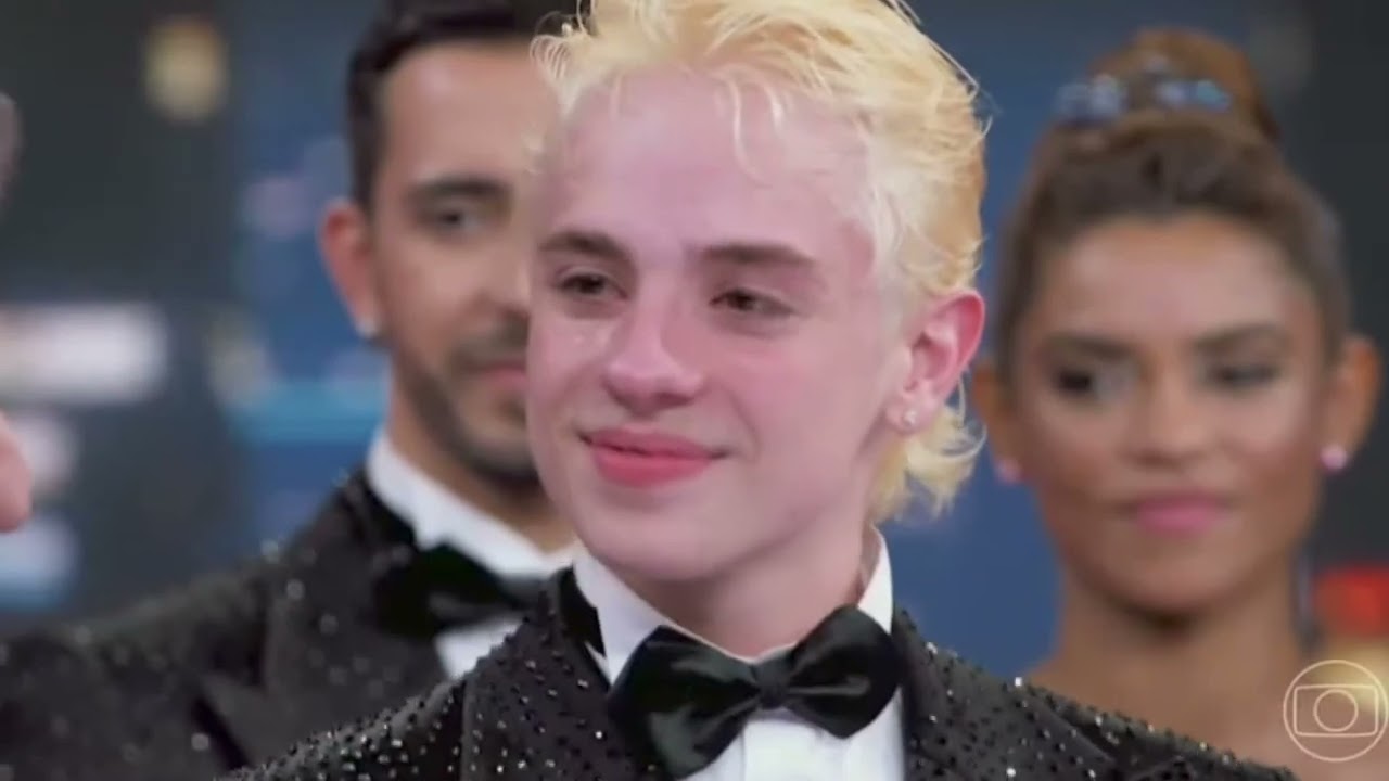 Juliano Floss na &lsquo;Dan&ccedil;a  dos Famosos #lucianohuck #doming&atilde;o #doming&atilde;o