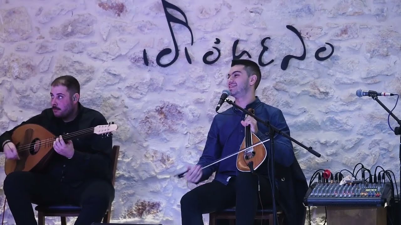 Νοδαράκης Κωνσταντίνος - Εύκολα λησμονά κανείς / Με όλα τα μερακλίκια σου (live)