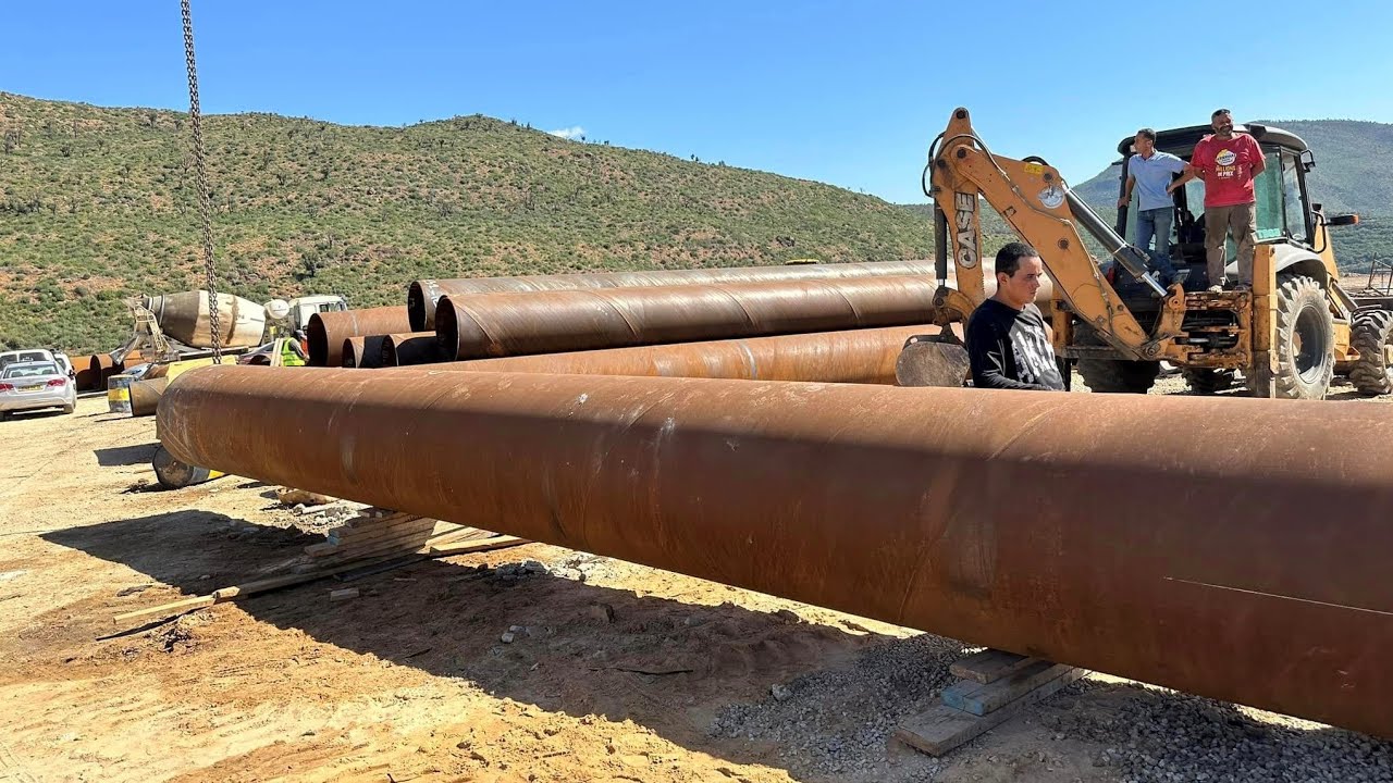 تابعو أشغال جبارة لإيصال المياه المحلاة من محطة كاب جنات على بعد 150 كلم عبر الجبال