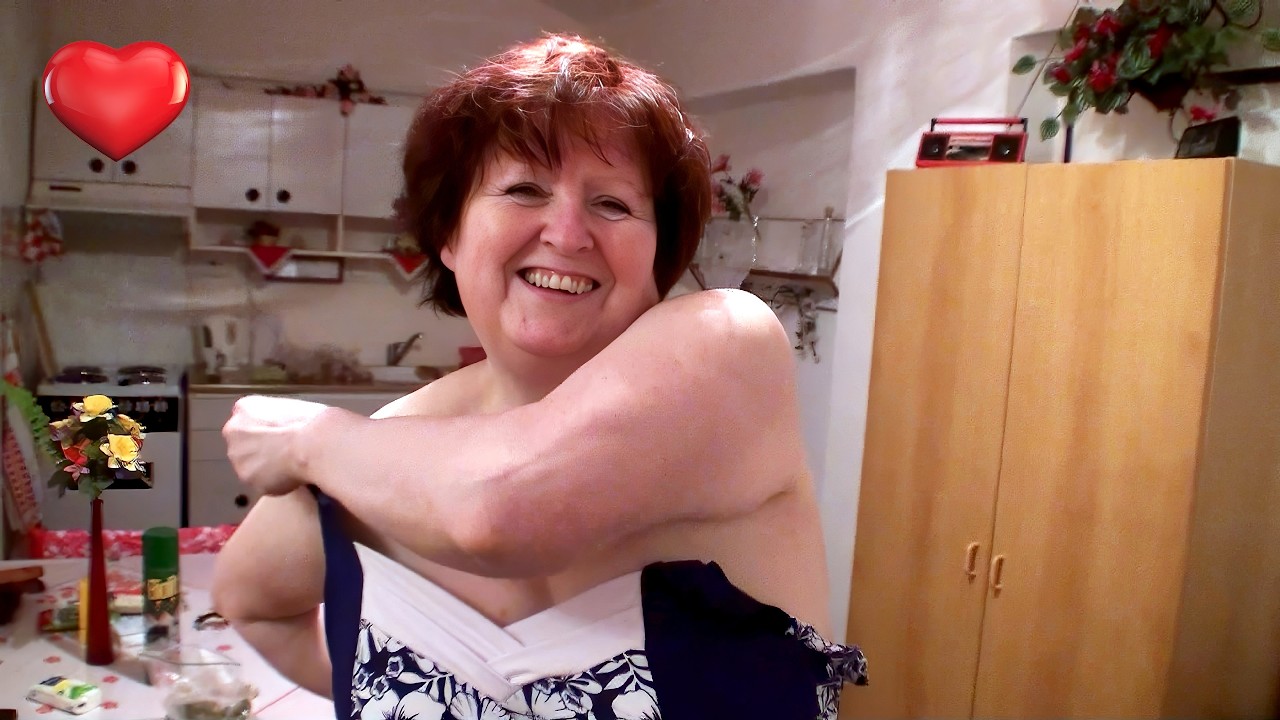 Helenka ❤️ v bazénu, dovolená  Rájov 17.7.2010, 4K