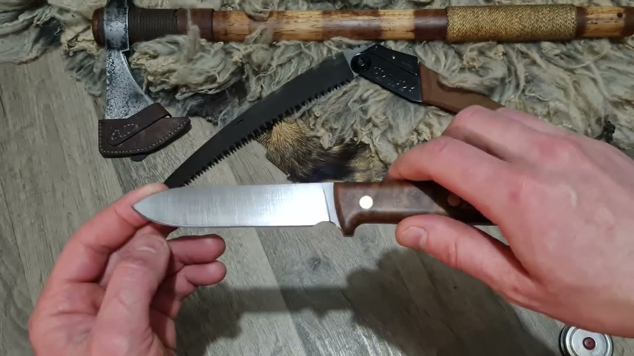Brisa Kephart - 80CrV2/Walnut