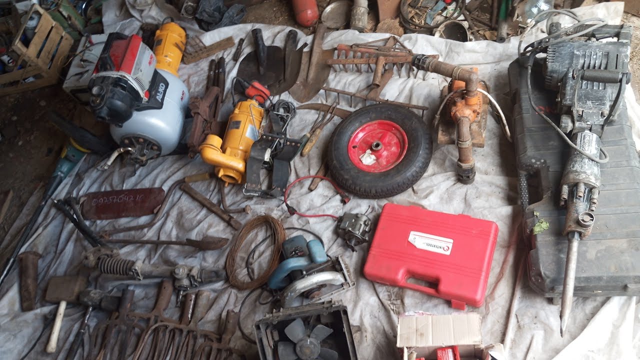 розпродаж тіскі,гідро циліндри ,кувалди насоси та багато іншого