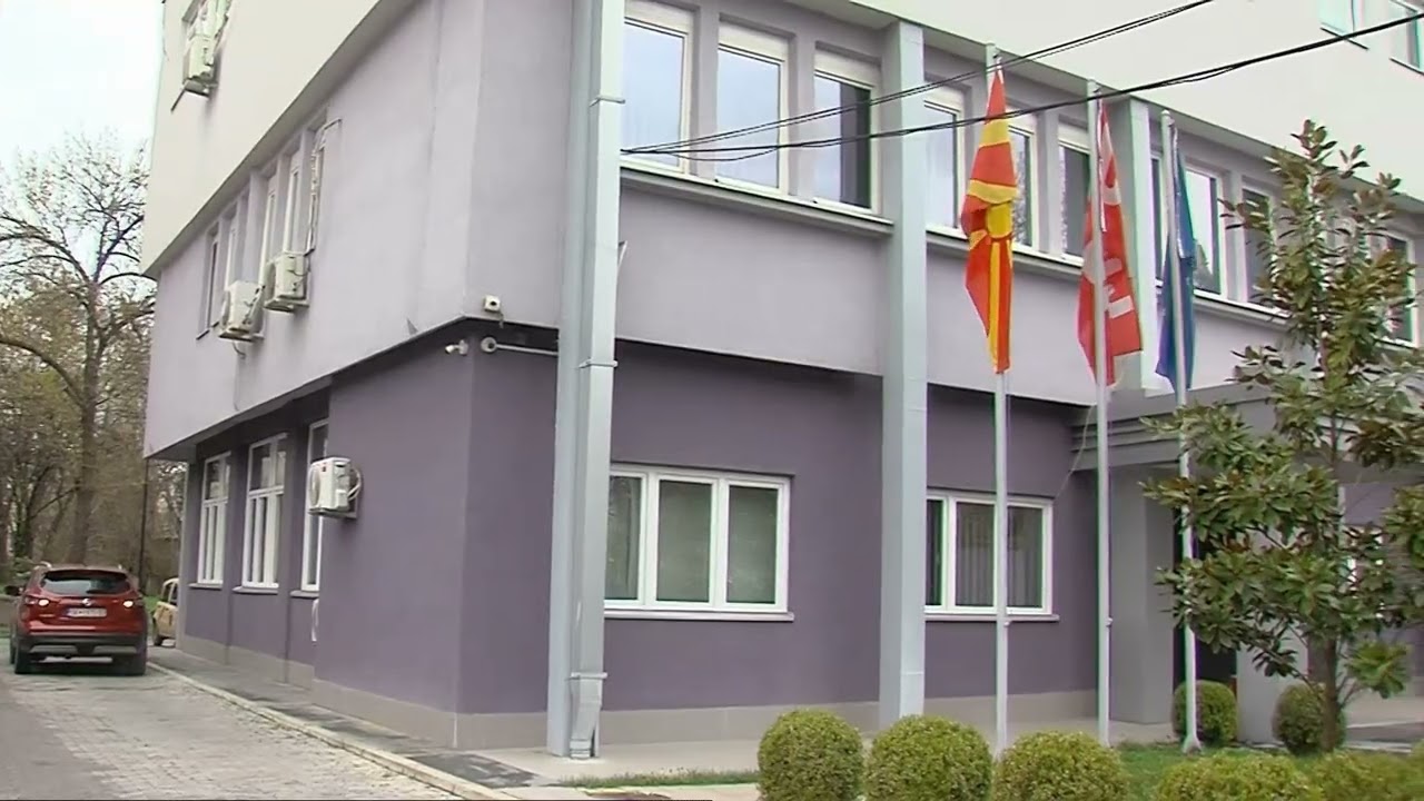 Што се крие зад враќањето на Груби? Партиите си разменија обвинувања