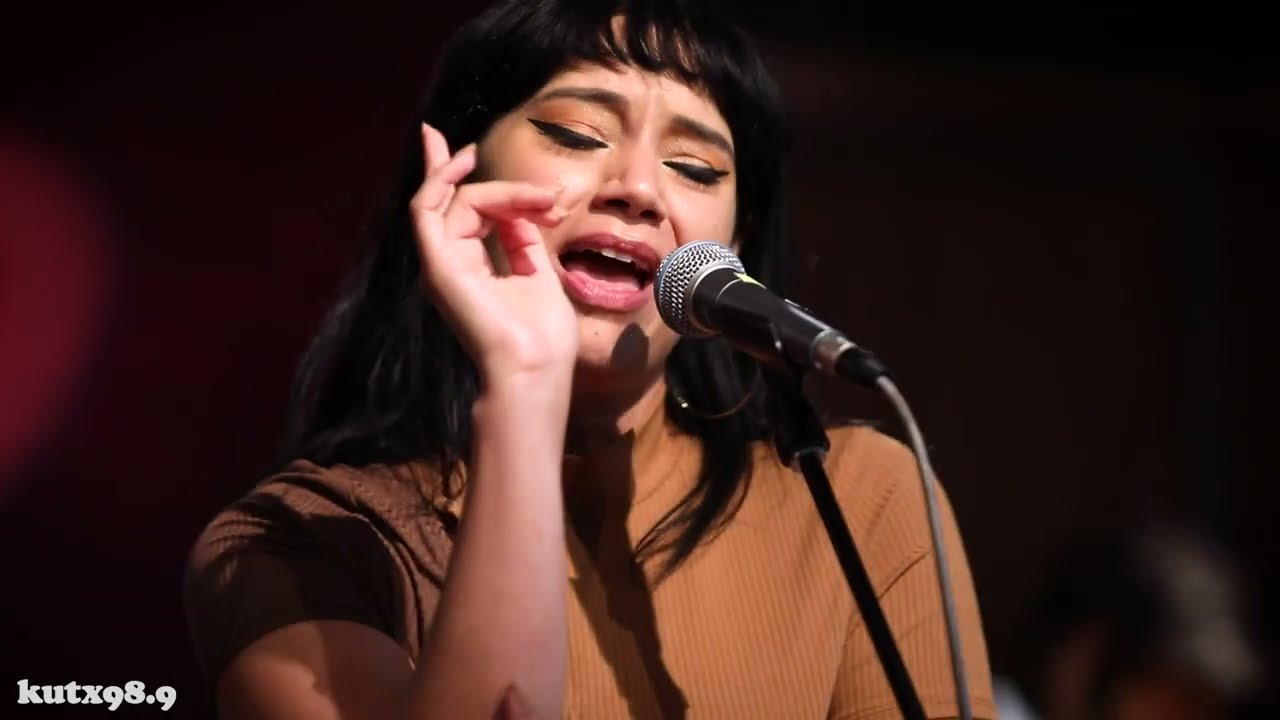 Adrian Quesada's Boleros Psicodélicos in KUTX Studio 1A