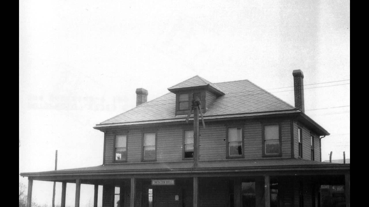 Lattie Murrell - Wolf's At Your Door