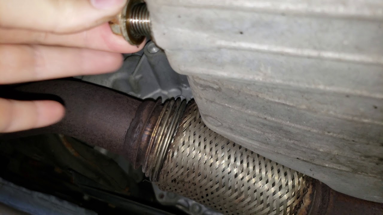 Oil Change on Suzuki Kizashi Part 1