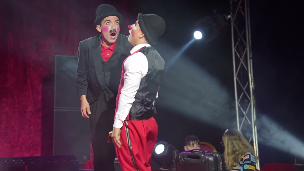 Clowns Cantaleta and Orlandito