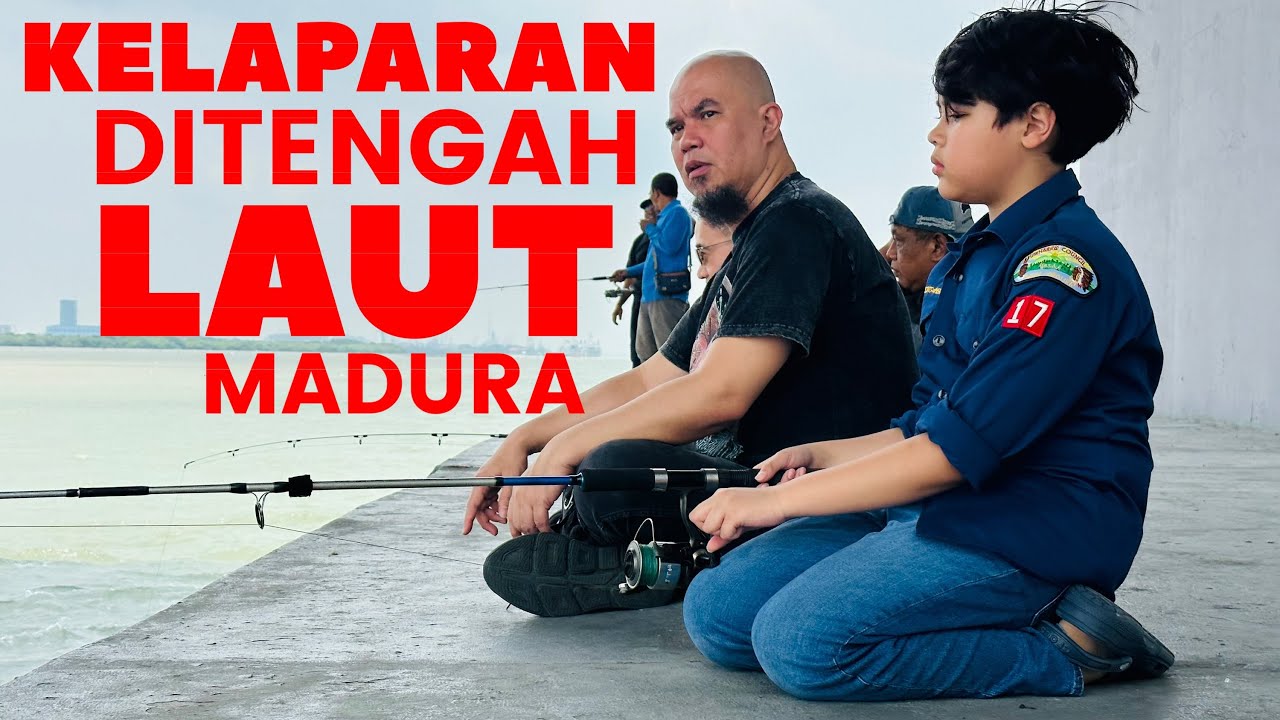 AHMAD DHANI AJAK ALI MANCING DI BAWAH JEMBATAN SURAMADU