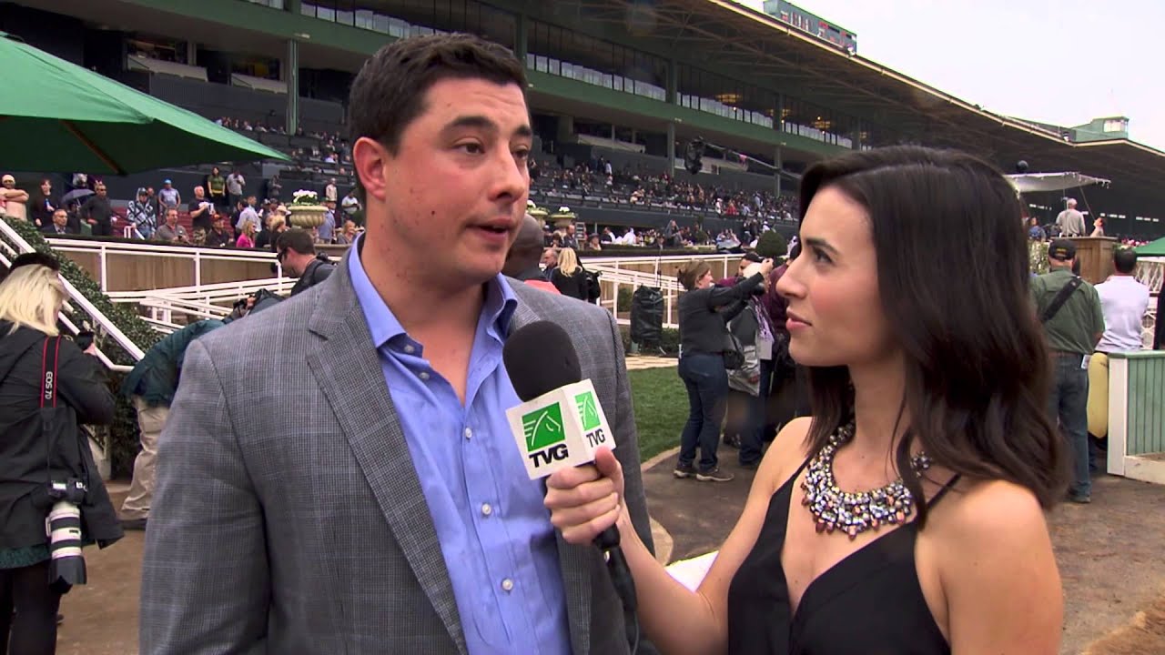 Simon Callaghan Talks to Britney Eurton After Firing Line's Battle with Dortmund