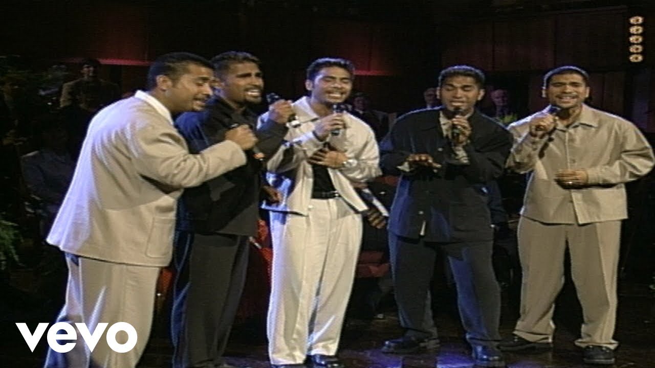 Bill & Gloria Gaither - One More Time [Live] ft. The Katinas
