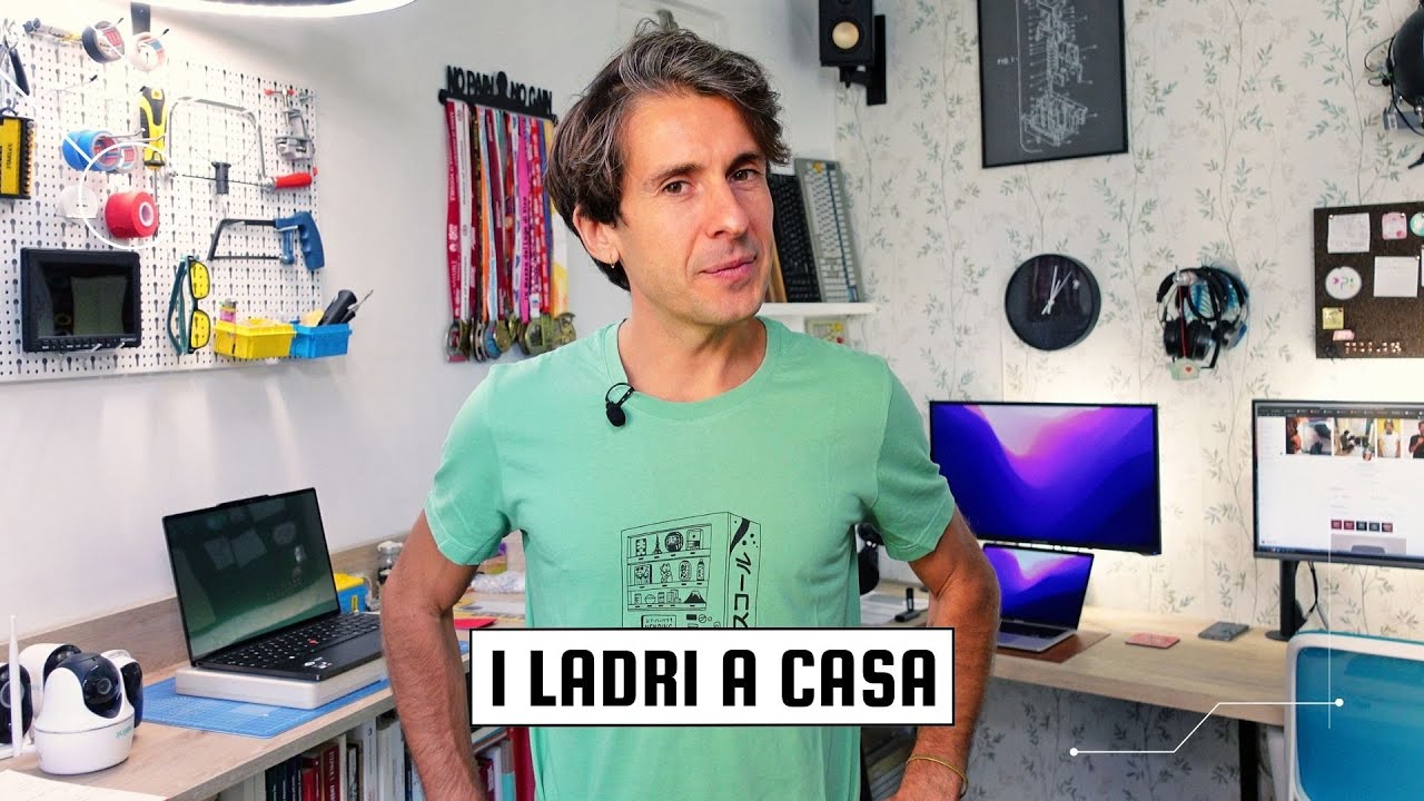 VLOG 05 - I LADRI a casa, 3 anni da FREELANCE, il nuovo MONITOR
