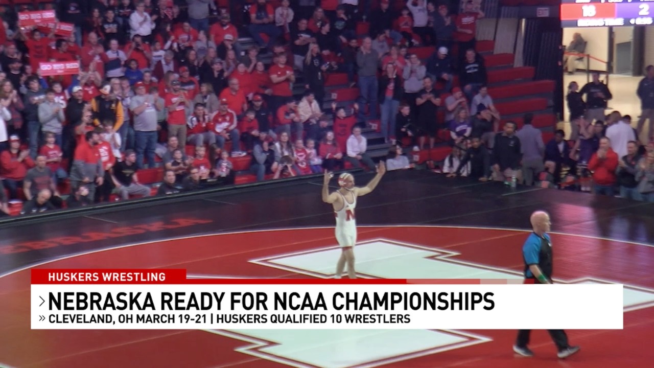 Университет Небраски отправляет 10 борцов на чемпионат NCAA, рассчитывая на еще один высокий резу...
