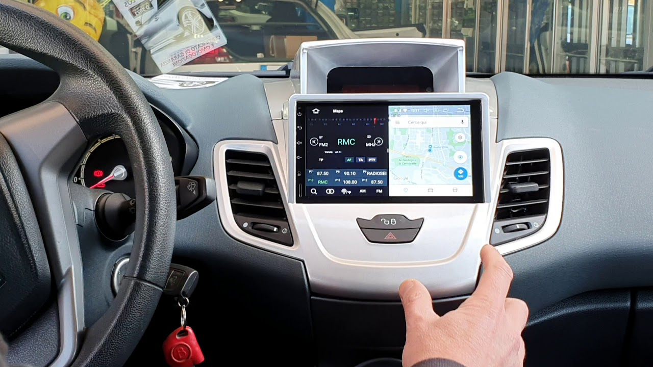 Ford Fiesta car tablet retrocamera impianto hi fi car oscuramento vetri