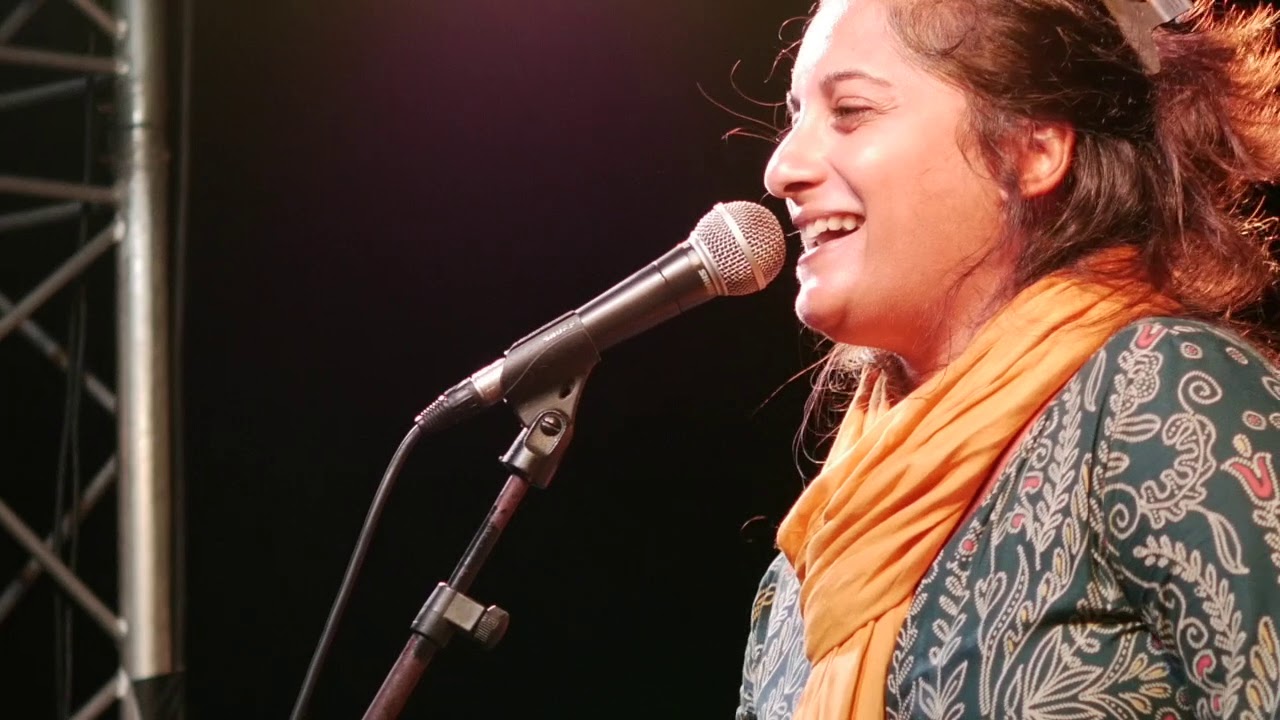 Maya Kamaty: 