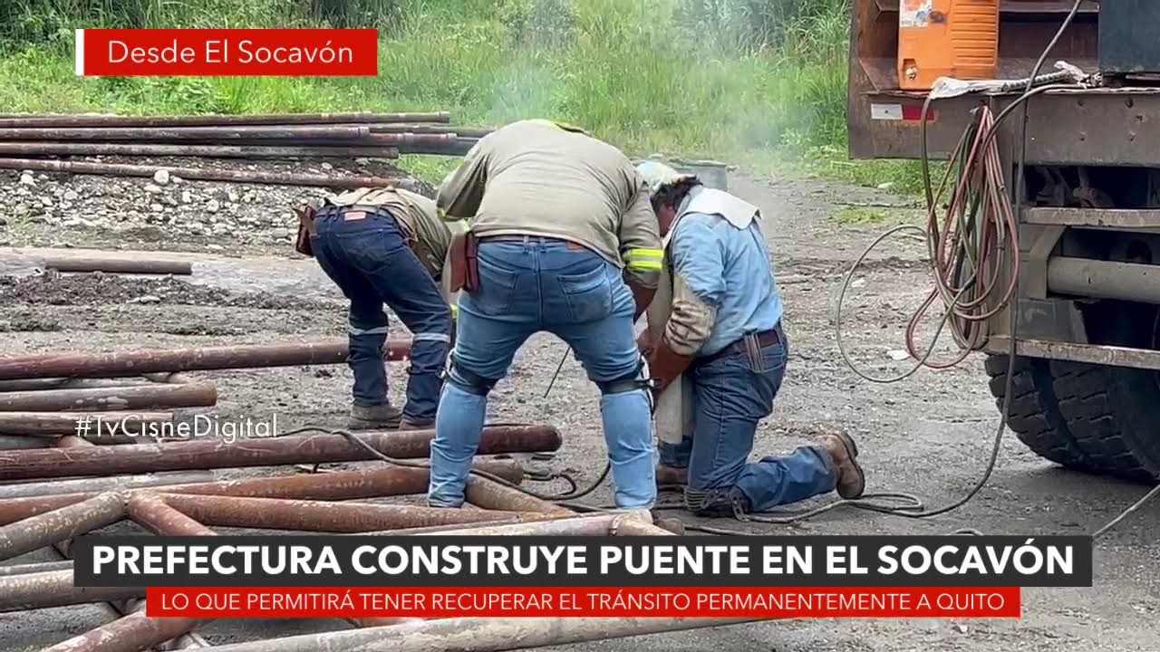 #Urgente AVANZAN TRABAJOS DE LA CONSTRUCCIÓN DEL PUENTE EN EL SOCAVÓN