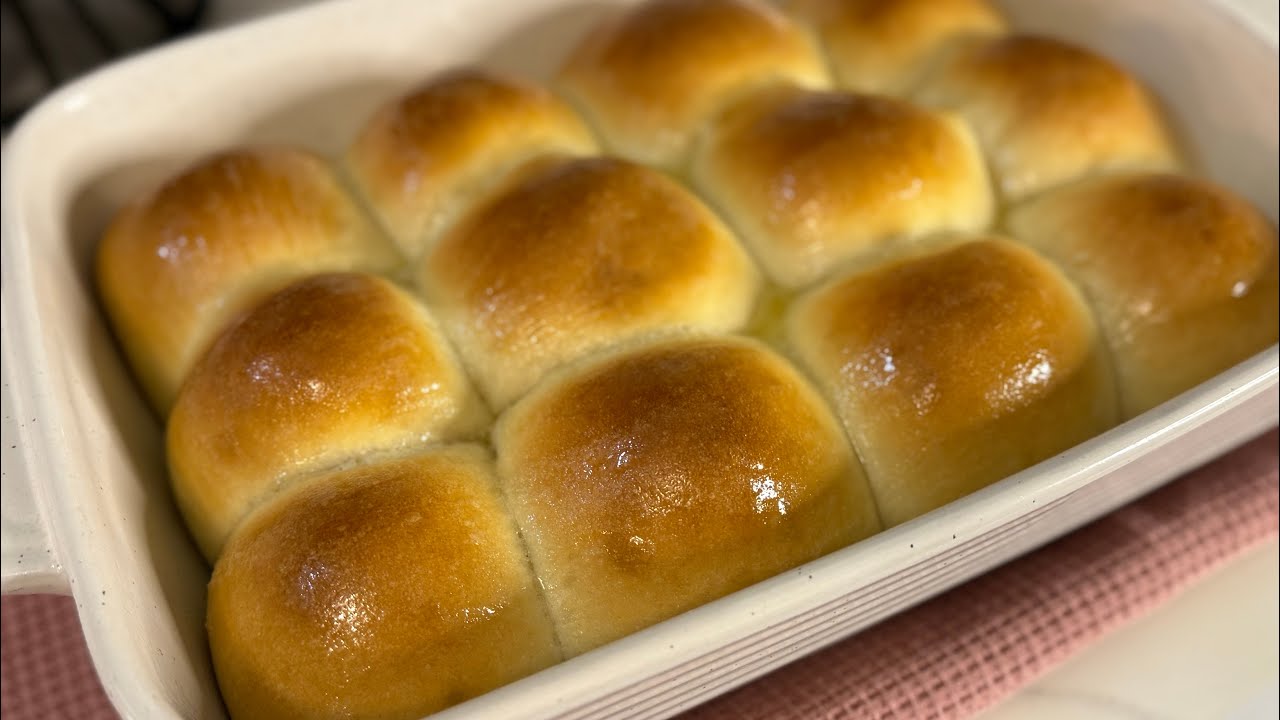 Fast & Easy Thanksgiving Dinner Rolls Anyone Can Make 🦃🍞