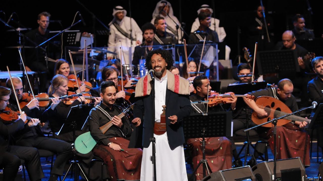 اسمع يالاللي بشكل مختلف في حفلة قطر😍🎵 التخت والاوركستراء وخلاطات الجاز😍 اسمعهااا #نغم_يمني_في_الدوحة