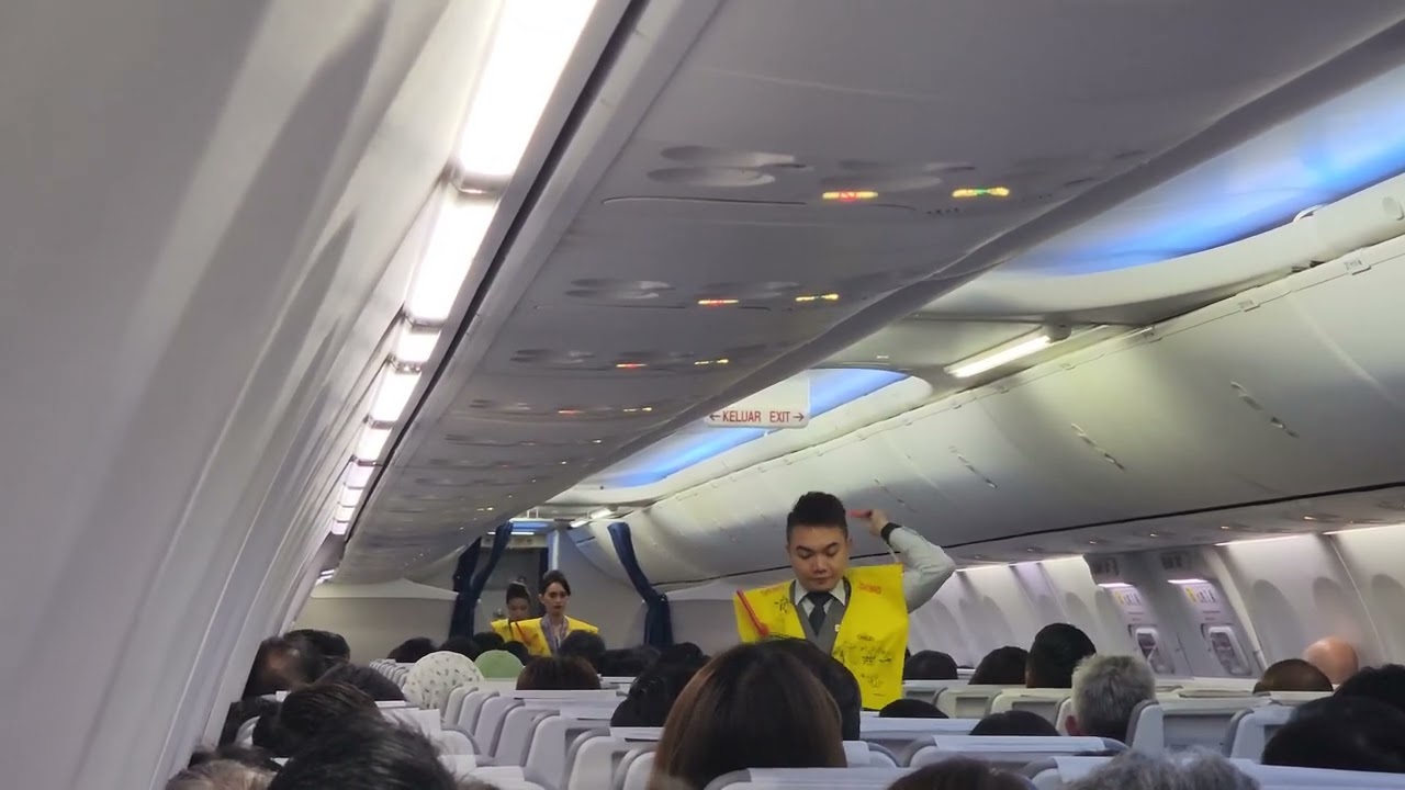 Malaysia Airlines MH Flight Safety Demonstration @exploremalaysia