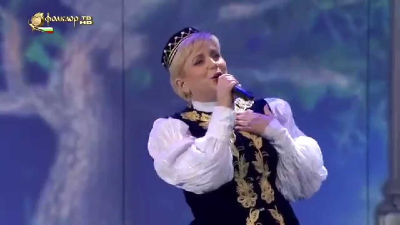 Николина Чакърдъкова  - Лудо, младо