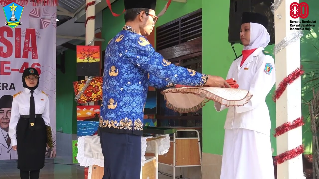 UPACARA PERINGATAN KEMERDEKAAN RI KE-80 - SMP NEGERI 11 MALANG