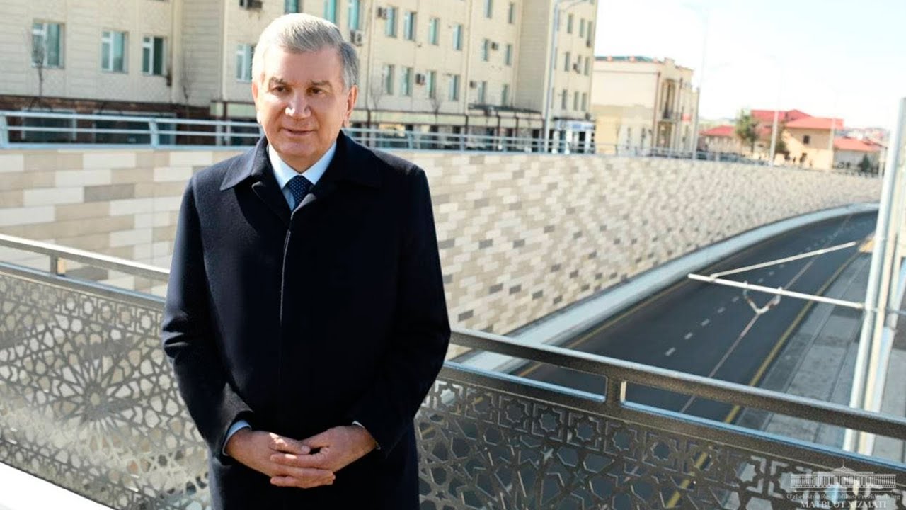 Шавкат Мирзиёев прибыл в город Самарканд