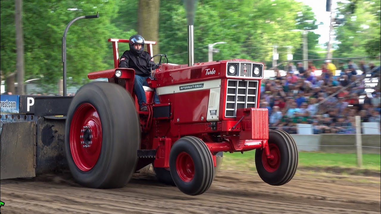 Tractor Pull: King Of 15mph Farm Stock Tractors. Winamac, IN. Indiana Pulling League