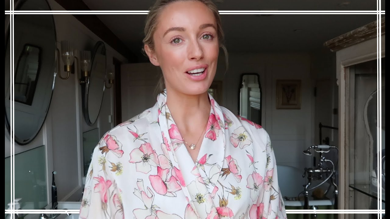 BOTTOMLESS BRUNCH & BOTANICAL BOTHY TREATMENTS AT THYME // Fashion Mumblr Vlogs