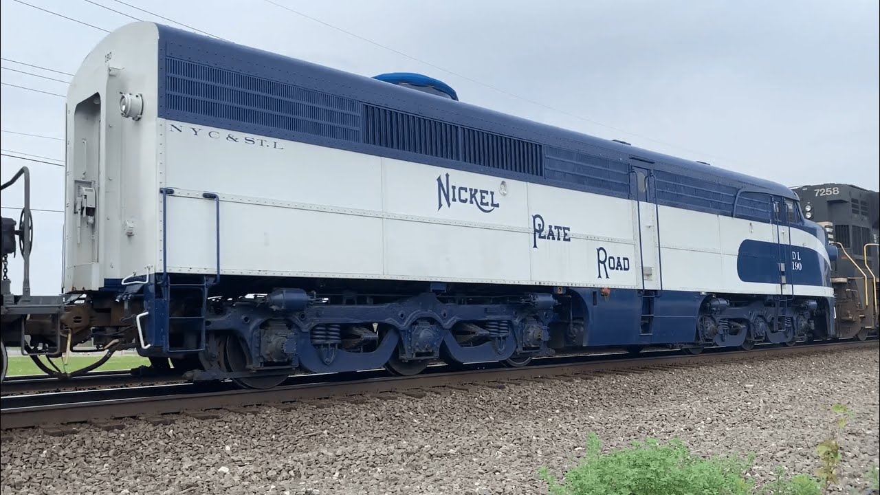 NKP 190 on a W4G through Mishawaka