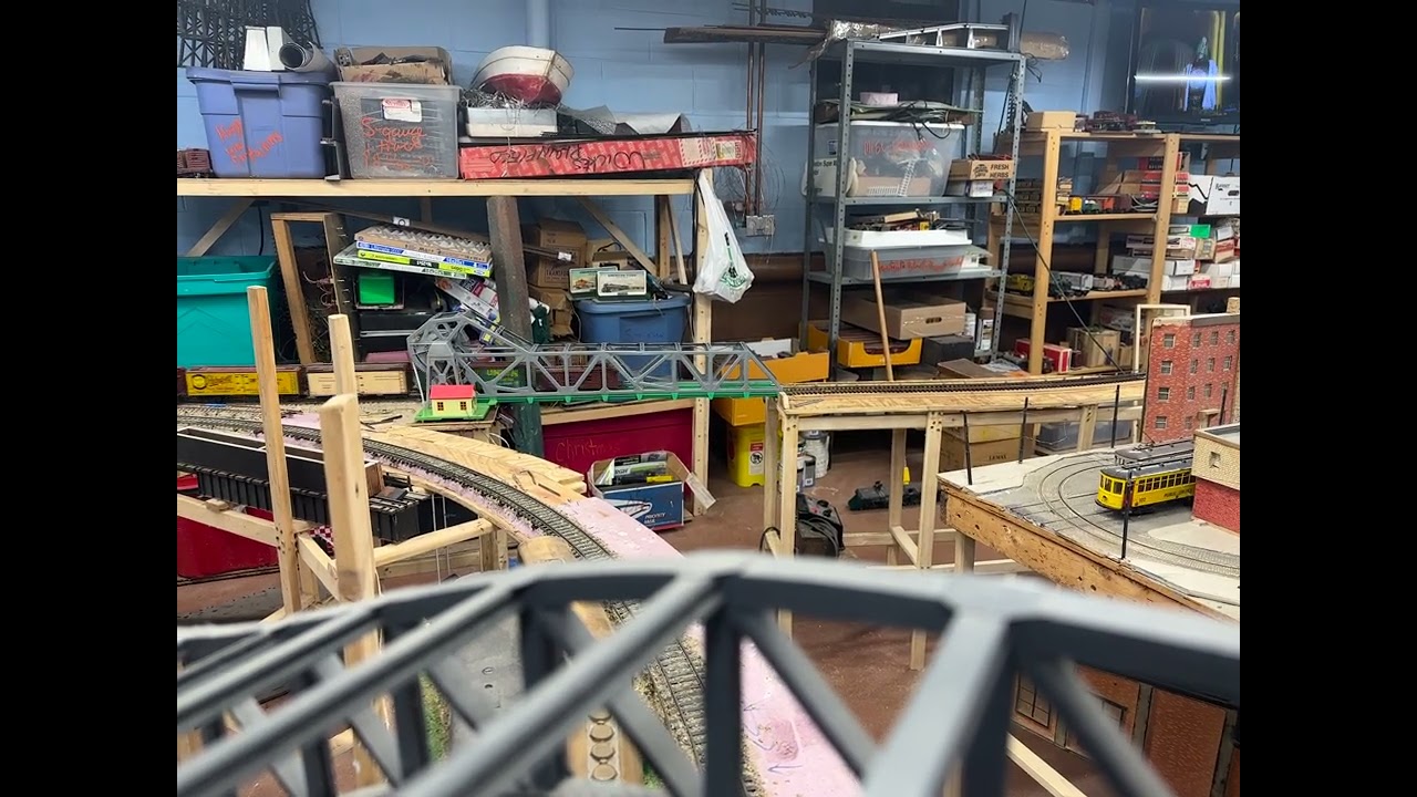 A useful version of the Lionel Bascule bridge.