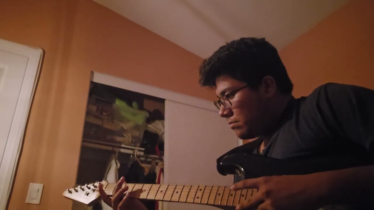 How to Play 'Another One Bites the Dust' by Queen (EASY Tutorial) on Fender Stratocaster 
