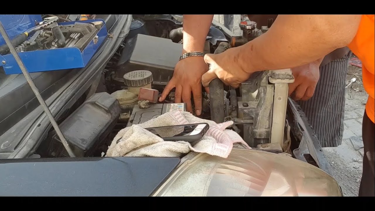 How to replace Radiator on 2007 Daihatsu Sirion | DIY: Deo Irigan