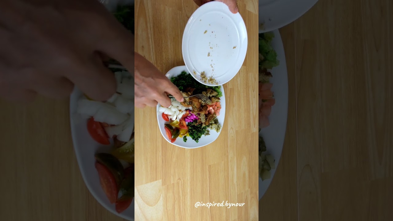Falafel Salad!#falafels #falafel #falafelsalad #saladrecipe #salad #atlblogger #atlcontentcreator