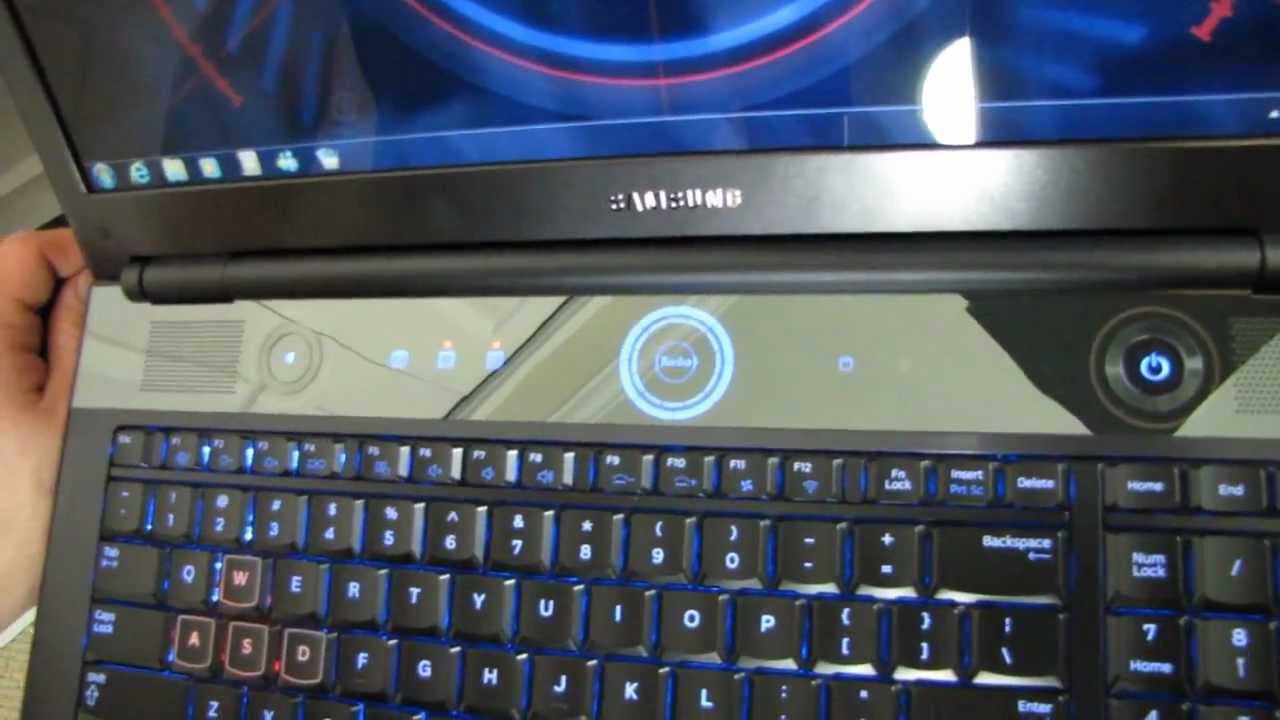 Samsung Series 7 NP700G7C Ivy Bridge GTX 675 Gaming Notebook Unboxing & First Look Linus Tech Tips
