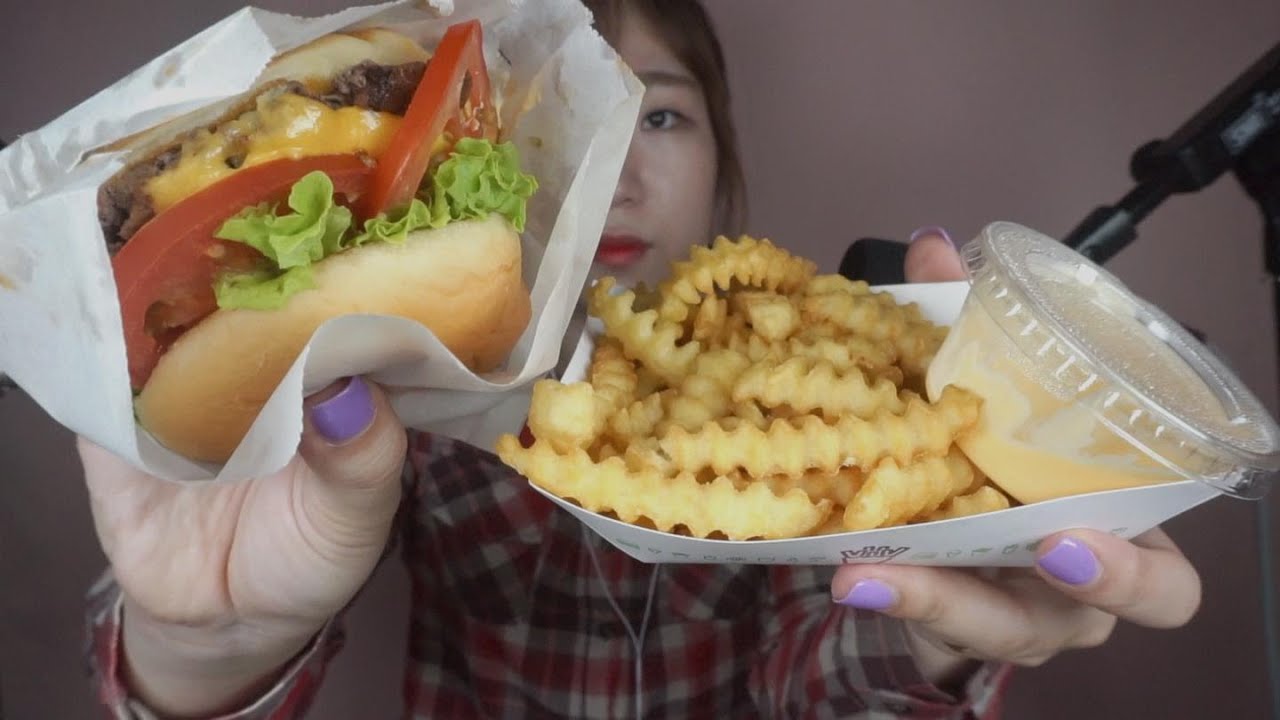 [식사하는 ASMR] 오늘의식사-쉑쉑버거│쉑쉑버거 먹는소리│Korean 한국어 ASMR│Shake Shack Burger Eating Sounds│Whispering