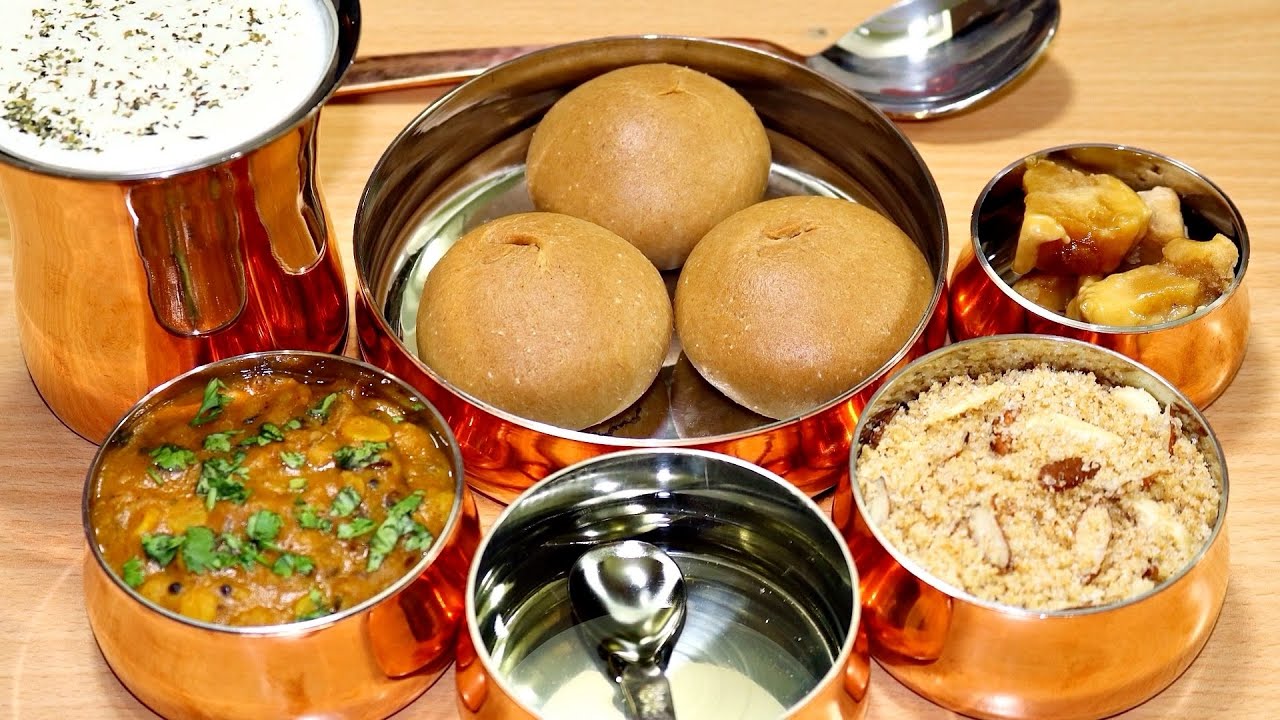 राजस्थानी दाल बाटी चूरमा बनाने की सबसे आसान विधी | Dal Bati Churma Recipe | Famous Rajasthani Thali